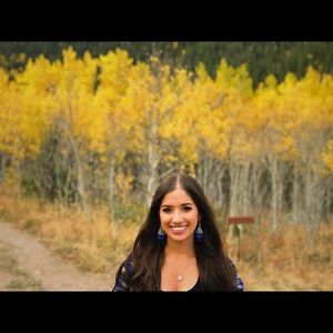 Meet your Posher, Virginia